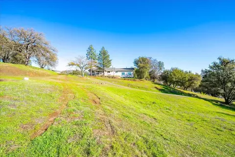 Exterior - 4371 Luneman Rd, Placerville, CA 95667 photo 9 of 11