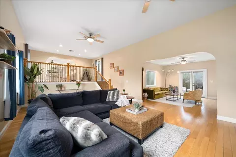 Living - 4371 Luneman Rd, Placerville, CA 95667 photo 4 of 5