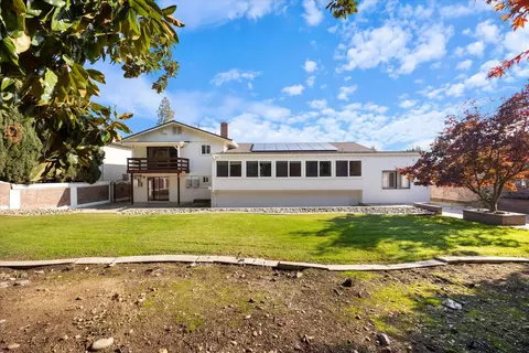 Exterior - 1786 Le Bec Ct, Lodi, CA 95240 photo 7 of 15