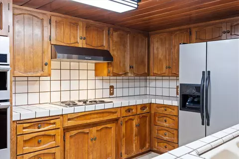 Kitchen - 1786 Le Bec Ct, Lodi, CA 95240 photo 2 of 4