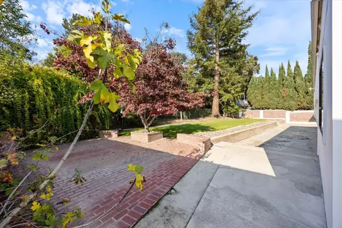 Exterior - 1786 Le Bec Ct, Lodi, CA 95240 photo 4 of 15