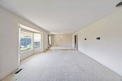 Living - 1786 Le Bec Ct, Lodi, CA 95240 photo 4 of 11