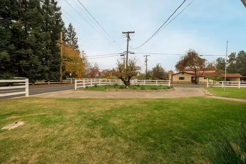 9000 Georgia Ln, Modesto, CA 95357 photo 8