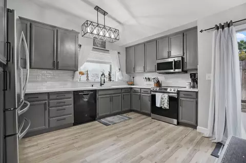 6130 Mcdevitt Dr, Riverbank, CA 95367 photo 8
