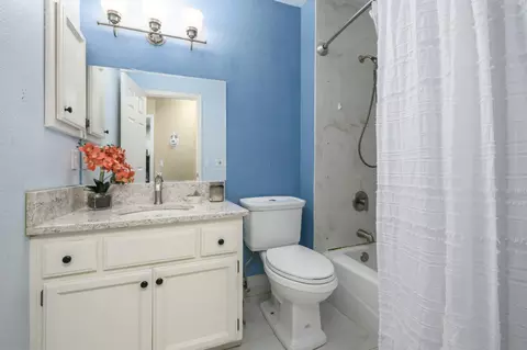 Bath - 672 Allen Ct, Placerville, CA 95667 photo 2 of 2