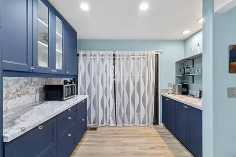 Kitchen - 1921 Edgebrook Dr #B, Modesto, CA 95354 photo 8 of 8