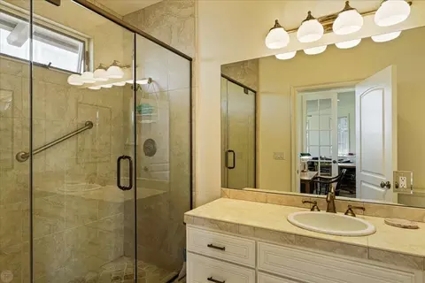 Bath - 20 Mosswood Ct, Copperopolis, CA 95228 photo 5 of 6