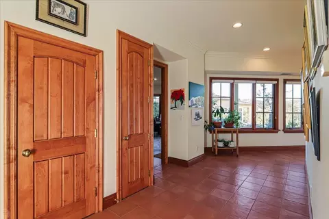 Entry Way - 20 Mosswood Ct, Copperopolis, CA 95228 photo 6 of 15