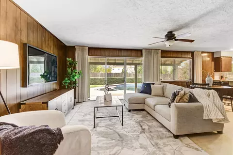 Living - 2964 Marco Way, Carmichael, CA 95608 photo 4 of 8