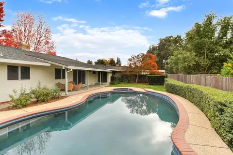 Exterior - 2964 Marco Way, Carmichael, CA 95608 photo 7 of 7