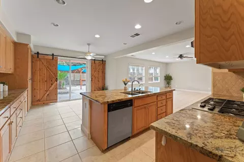 Kitchen - 1514 Azalea Dr, Patterson, CA 95363 photo 5 of 9
