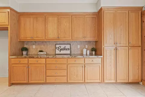 Kitchen - 1514 Azalea Dr, Patterson, CA 95363 photo 6 of 9