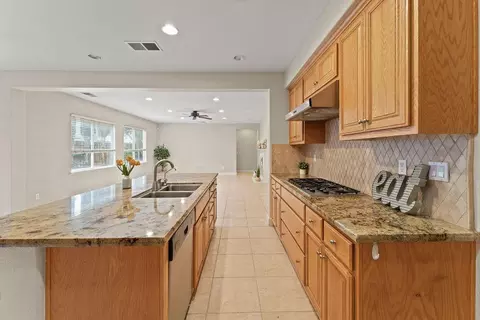 Kitchen - 1514 Azalea Dr, Patterson, CA 95363 photo 9 of 9