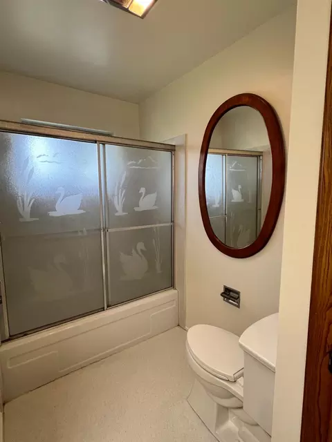 Bath - 12280 Keating Rd, Wilton, CA 95693 photo 2 of 6