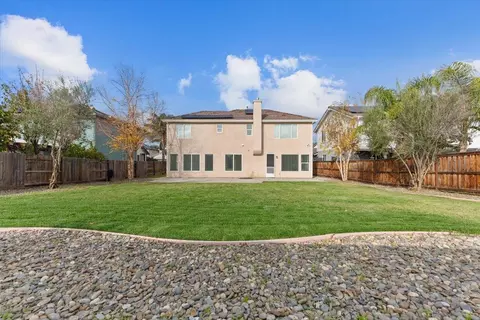 Exterior - 398 Jason Ct, Tracy, CA 95377 photo 6 of 9