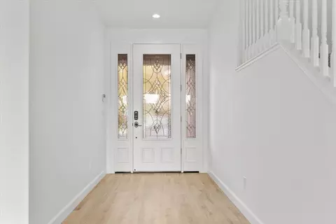 Entry Way - 398 Jason Ct, Tracy, CA 95377 photo 2 of 14