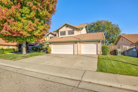 304 Manor Dr, Ione, CA 95640