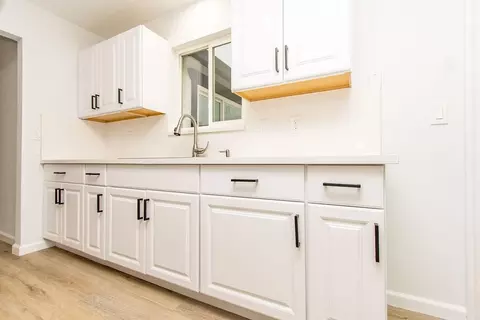 Kitchen - 2016 Scotch Pine Dr, Modesto, CA 95351 photo 4 of 4