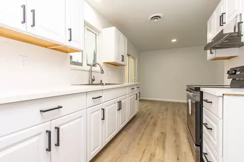 Kitchen - 2016 Scotch Pine Dr, Modesto, CA 95351 photo 1 of 4