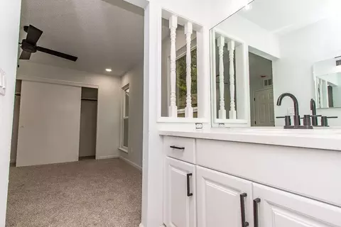 Bath - 2016 Scotch Pine Dr, Modesto, CA 95351 photo 5 of 5