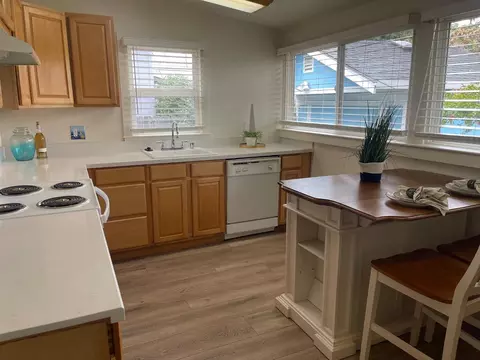 Kitchen - 85 W 8th St, Tracy, CA 95376 photo 2 of 3