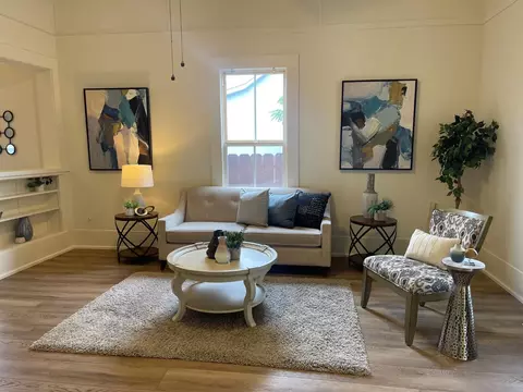 Living - 85 W 8th St, Tracy, CA 95376 photo 2 of 4