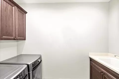 Other - 921 Hackberry Ave, Modesto, CA 95350 photo 2 of 5