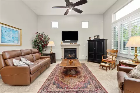 Living - 921 Hackberry Ave, Modesto, CA 95350 photo 2 of 2