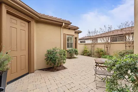 Exterior - 921 Hackberry Ave, Modesto, CA 95350 photo 5 of 8