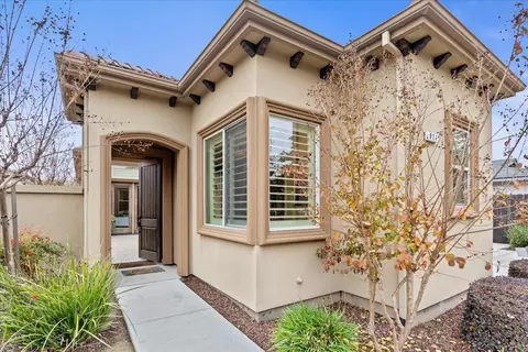 Exterior - 921 Hackberry Ave, Modesto, CA 95350 photo 3 of 8