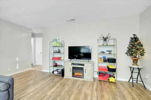 4429 Martel Dr, Olivehurst, CA 95961 photo 13