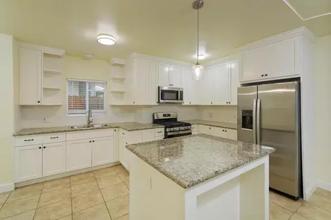 129 Sunset Blvd, Modesto, CA 95351 photo 1