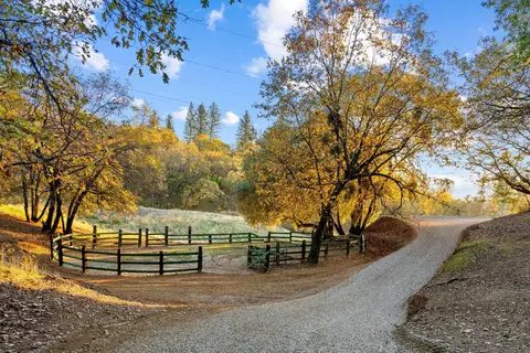 2000 Bear Rock Rd, Placerville, CA 95667 photo 5