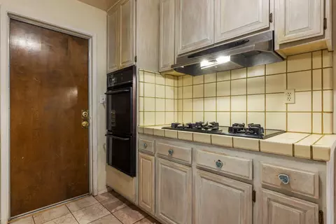 Kitchen - 1205 Kara Ln, Modesto, CA 95355 photo 3 of 4