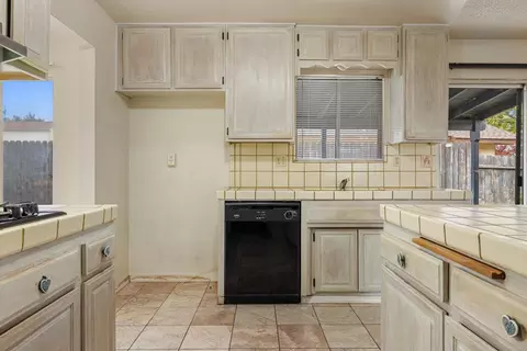 Kitchen - 1205 Kara Ln, Modesto, CA 95355 photo 4 of 4