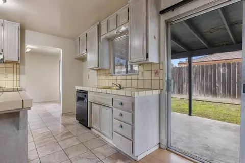 Kitchen - 1205 Kara Ln, Modesto, CA 95355 photo 1 of 4