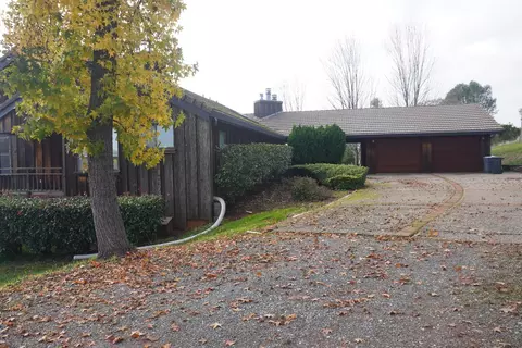 8217 Memory Ln, Auburn, CA 95603 photo 1
