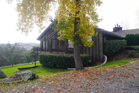 8217 Memory Ln, Auburn, CA 95603 photo 3