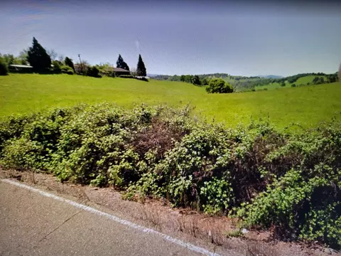319 Laurel Dr, Jackson, CA 95642