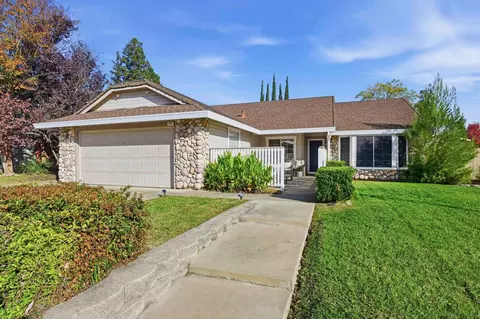 135 Winterstein Dr, Folsom, CA 95630 photo 1
