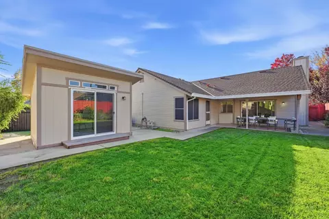 135 Winterstein Dr, Folsom, CA 95630 photo 36