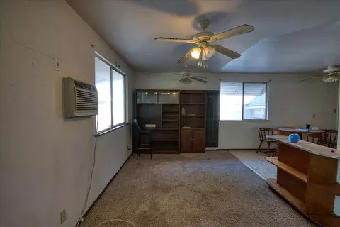 Living - 968 Virginia Ave, Olivehurst, CA 95961 photo 4 of 6