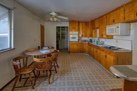 Kitchen - 968 Virginia Ave, Olivehurst, CA 95961 photo 1 of 1