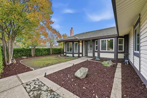 103 Johnston Ct, Folsom, CA 95630 photo 2