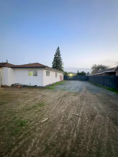 1905 Michel Ave, Modesto, CA 95358 photo 52