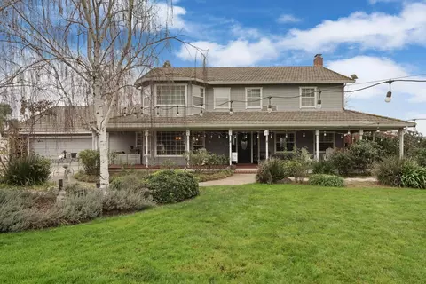 17266 Hillside Dr, Lodi, CA 95240