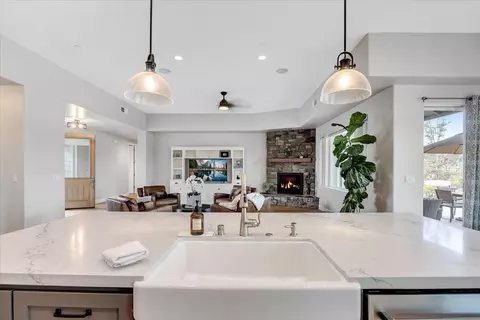 Kitchen - 19 Grandview Ct #21, Copperopolis, CA 95228 photo 6 of 10