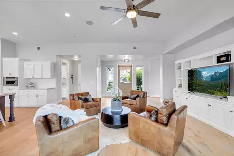 Living - 19 Grandview Ct #21, Copperopolis, CA 95228 photo 4 of 4
