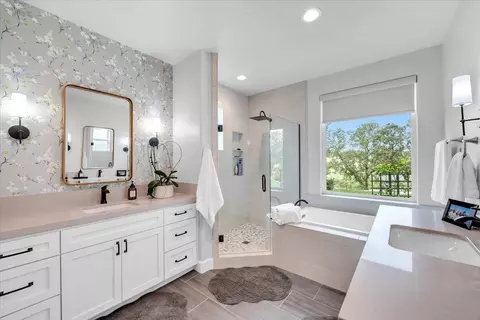 Bath - 19 Grandview Ct #21, Copperopolis, CA 95228 photo 3 of 5
