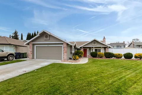 2435 Reyes Ct, Tracy, CA 95376 photo 4
